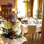 Des Vosges Hotel 2*